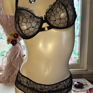 Simone Perele Sheer Black Floral Lace Bra 32E & Matching Boyshort Panties Sz 2